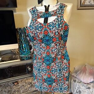 Floral Patterned Sleeveless Dress